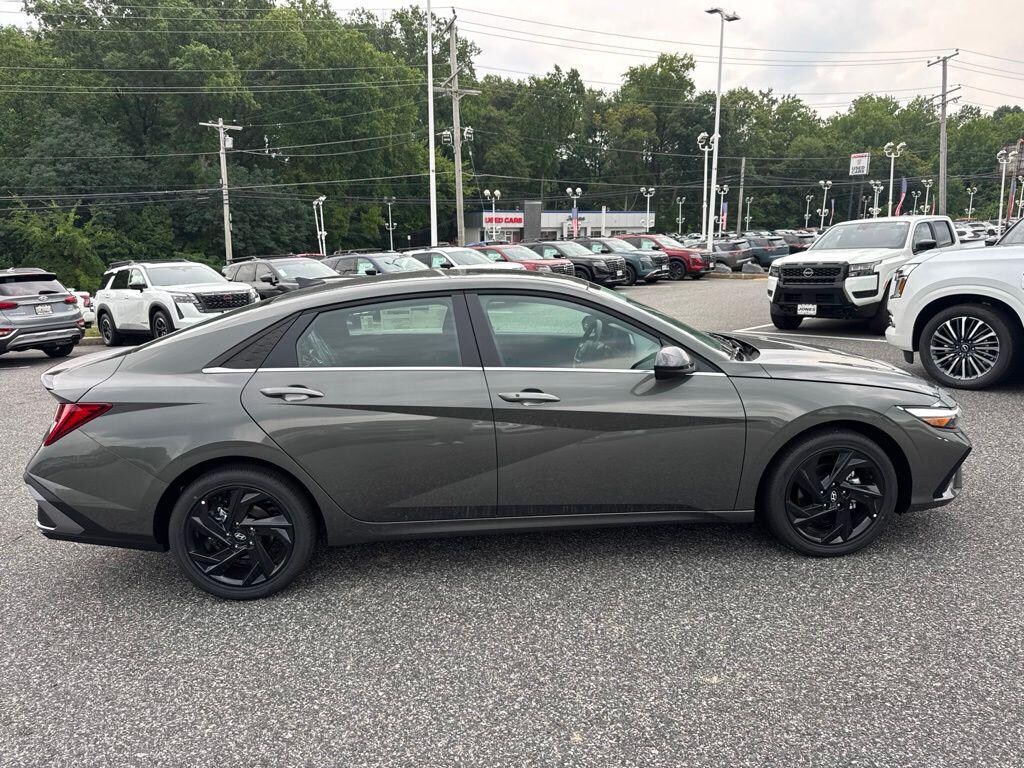 New 2026 Hyundai Elantra SEL Sport Sedan