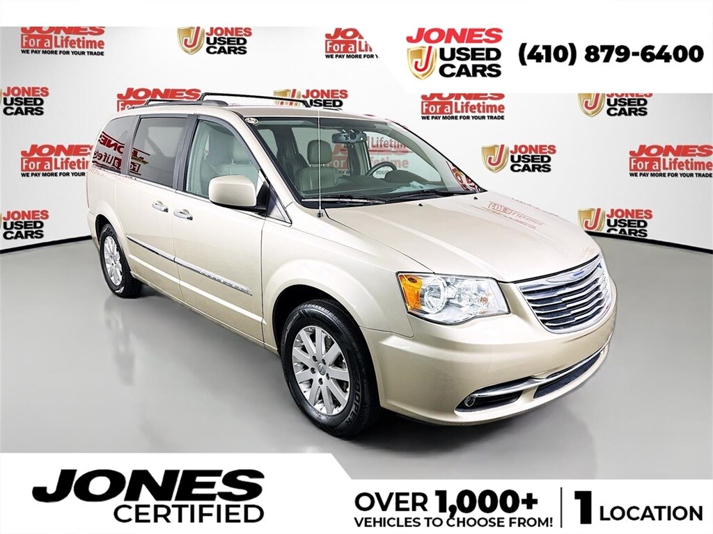 Used 2016 Chrysler Town & Country Touring Van LWB Passenger Van