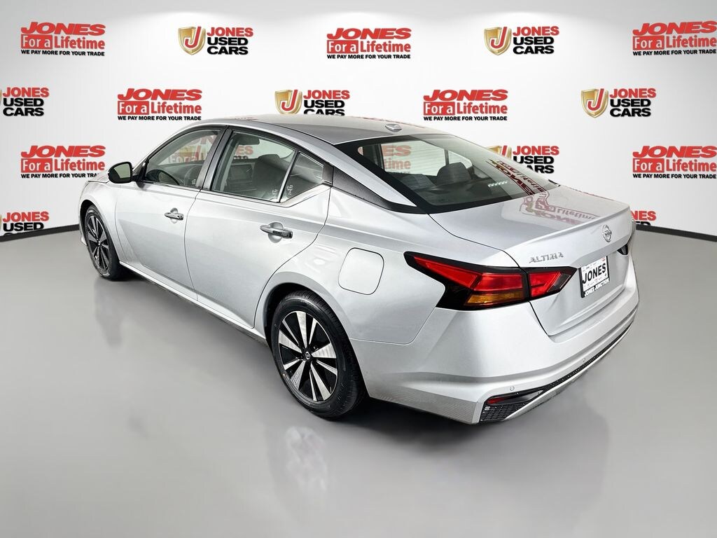 Used 2021 Nissan Altima 2.5 SV Sedan