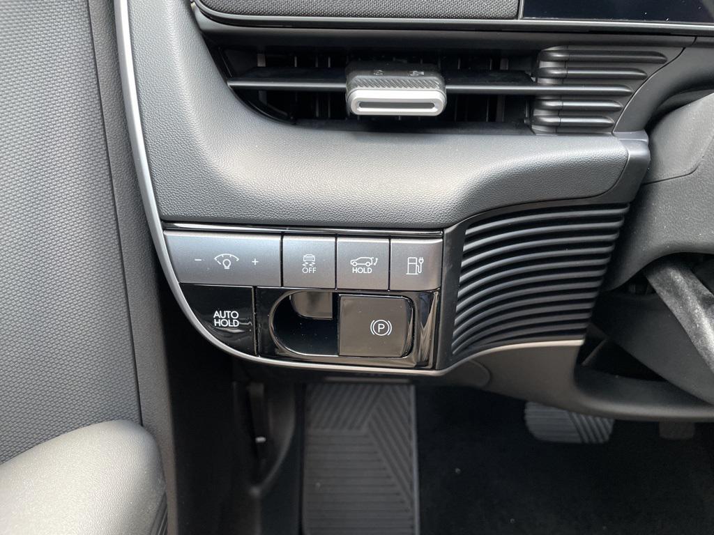 2025 Hyundai IONIQ 5 SEL - Photo 12