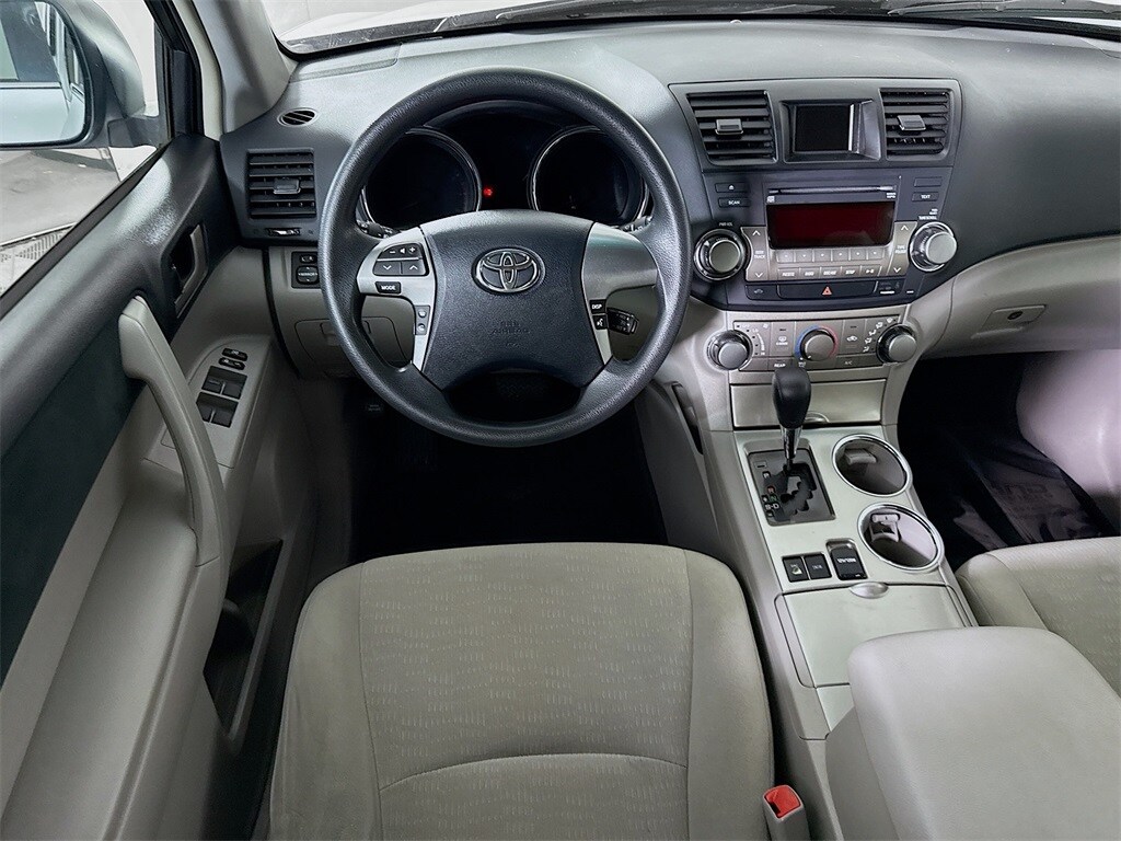 2011 Toyota Highlander Base photo 3