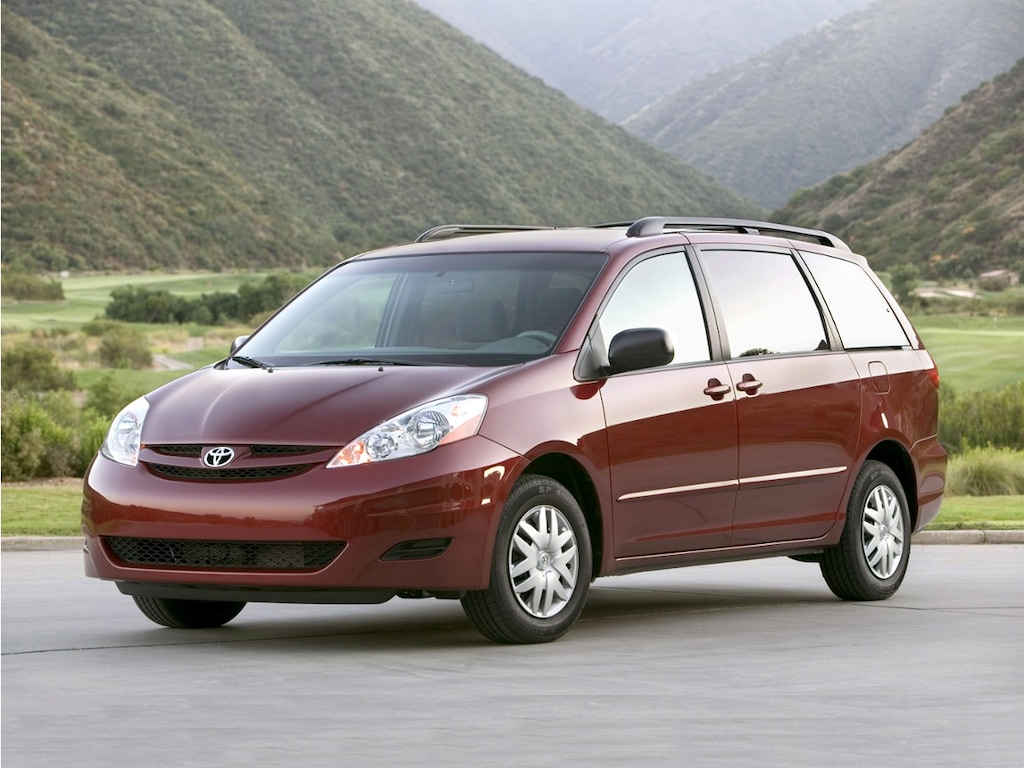 Used 2009 Toyota Sienna XLE Van