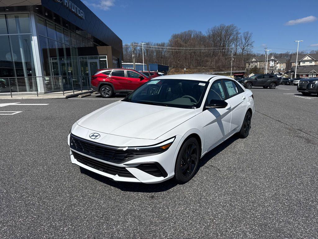 2026 Hyundai Elantra 2.0 SEL Sport IVT's photo