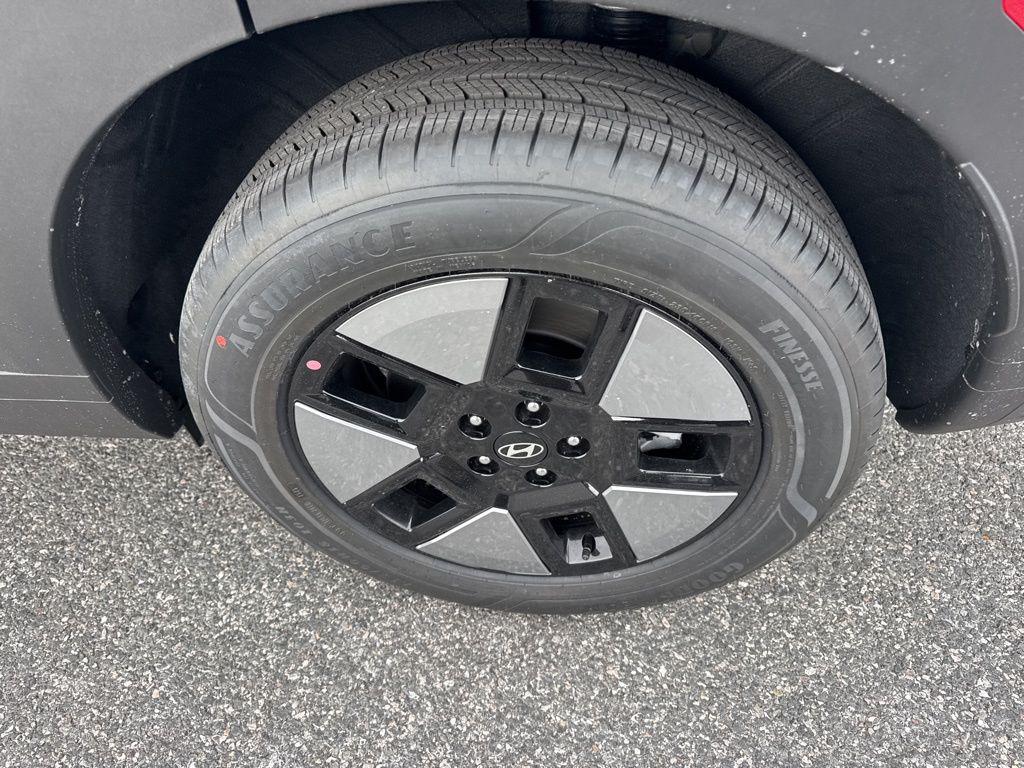 2026 Hyundai Santa Fe SE - Photo 18