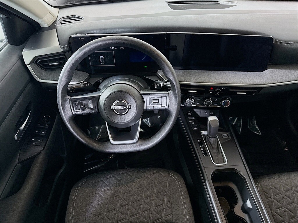 Certified 2025 Nissan Kicks SV SUV