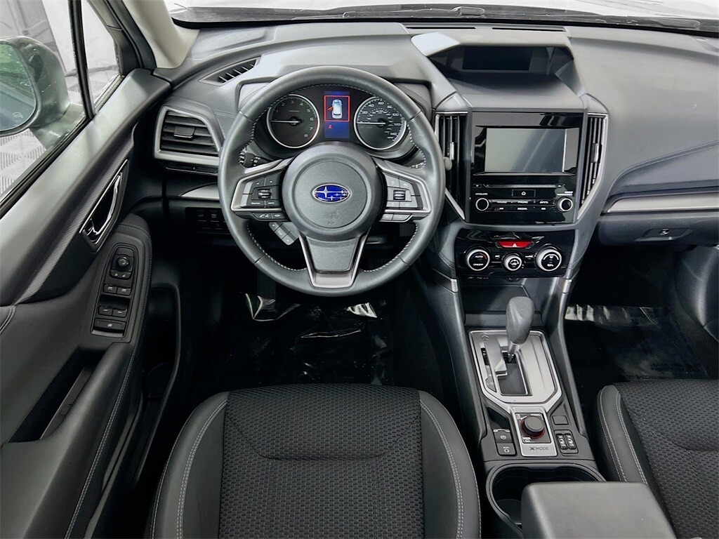 2022 Subaru Forester Premium photo 3