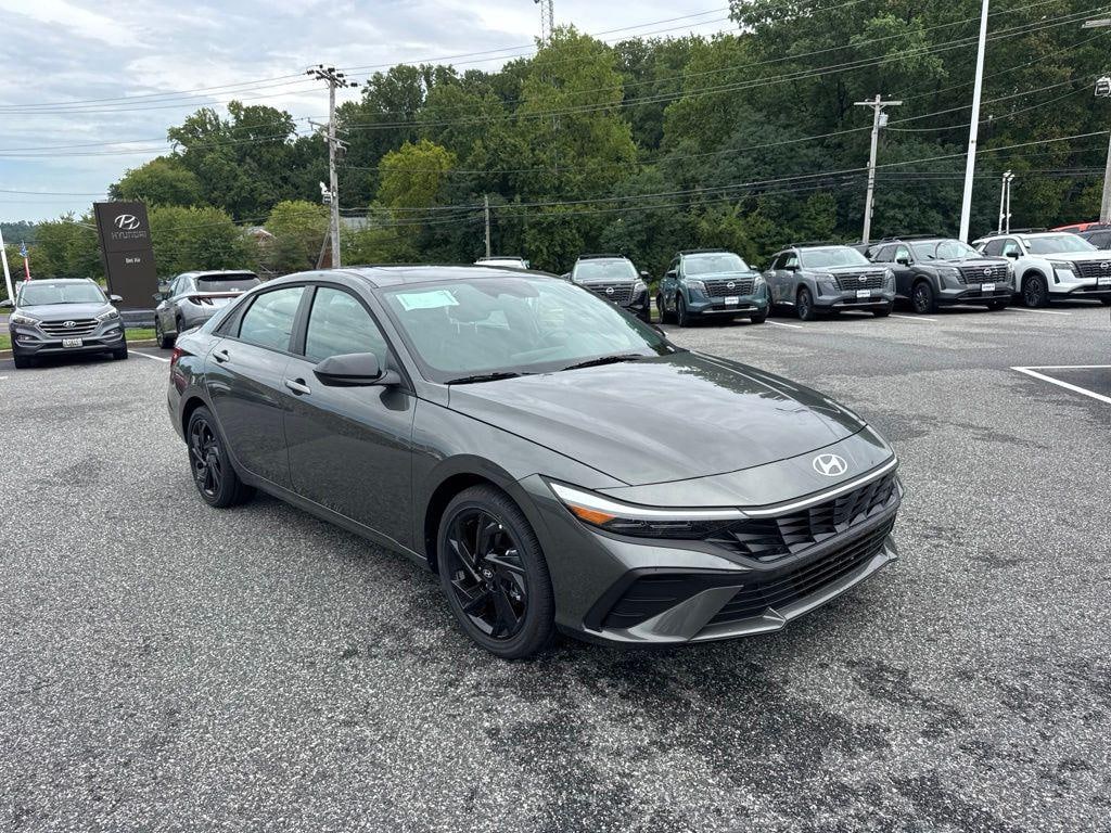 New 2026 Hyundai Elantra SEL Sport Sedan