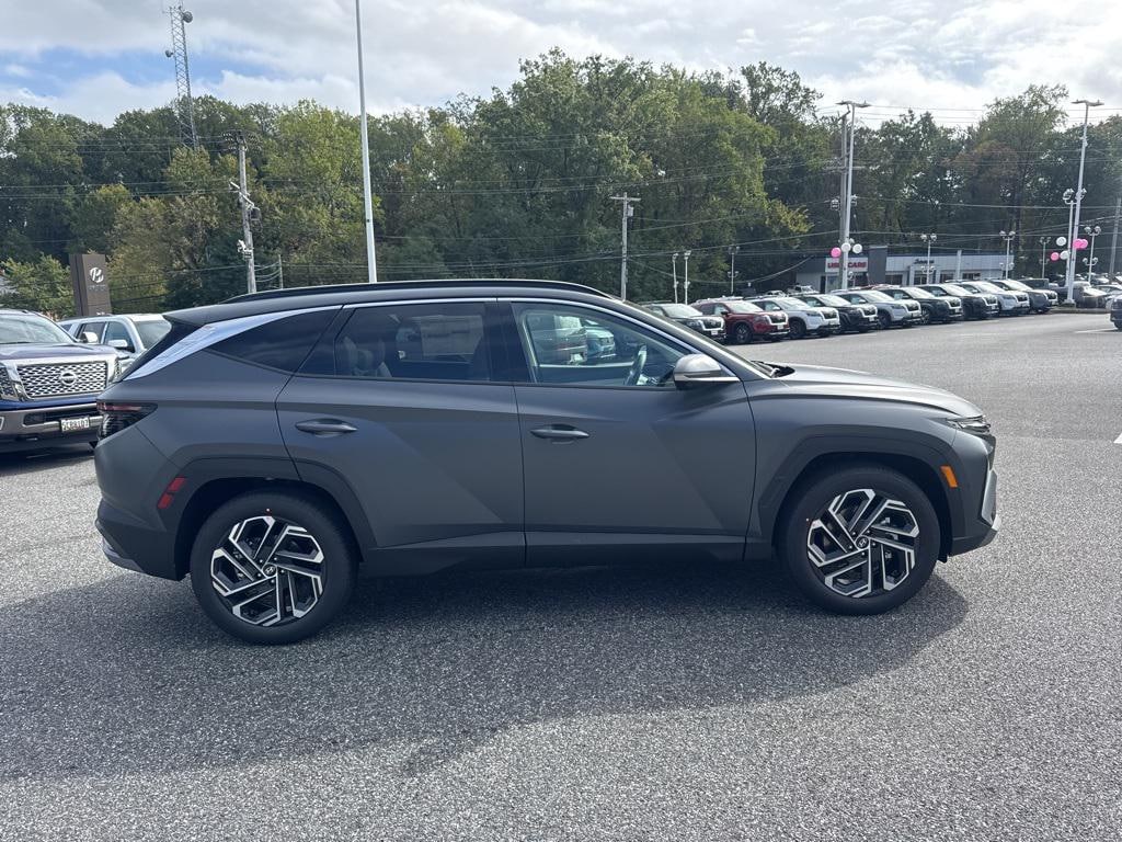 New 2026 Hyundai Tucson Limited FWD SUV