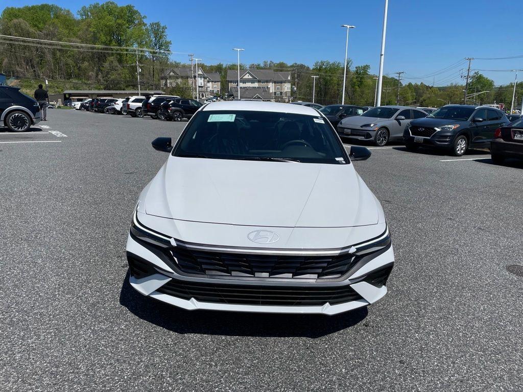 New 2026 Hyundai Elantra SEL Sport Sedan