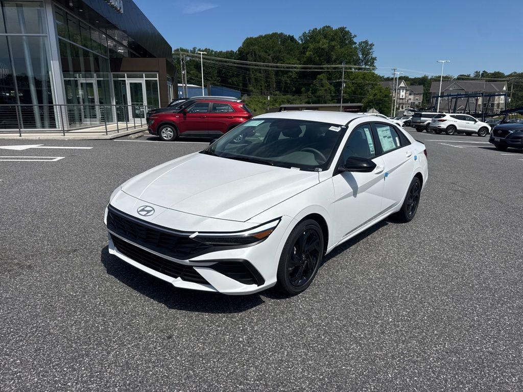 New 2026 Hyundai Elantra SEL Sport Sedan