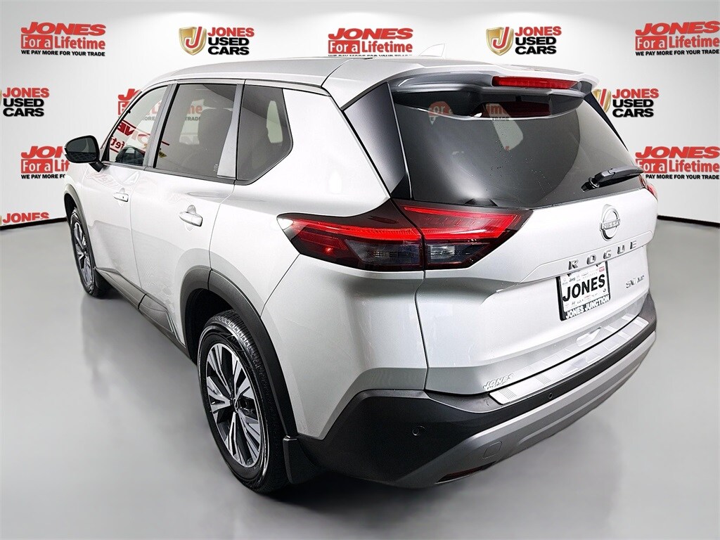 2023 Nissan Rogue SV photo 2