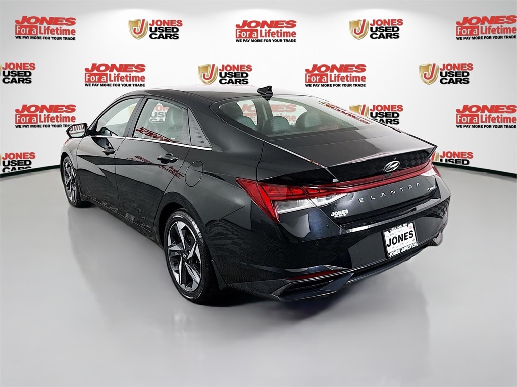 Certified 2022 Hyundai Elantra Limited Sedan