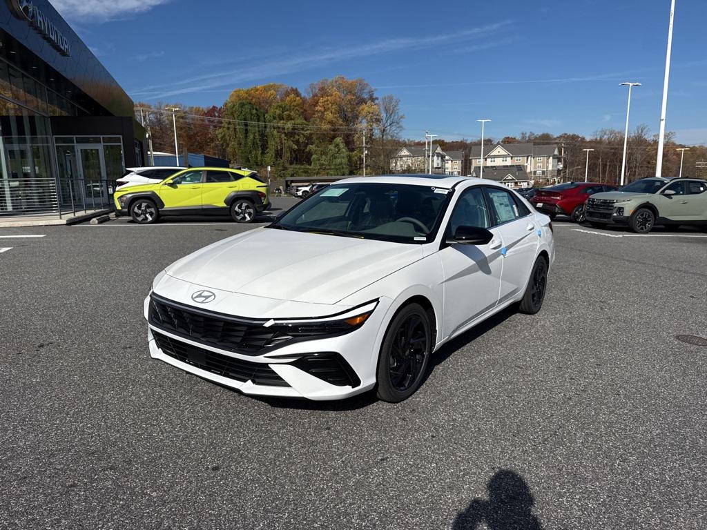 2026 Hyundai Elantra SEL's photo