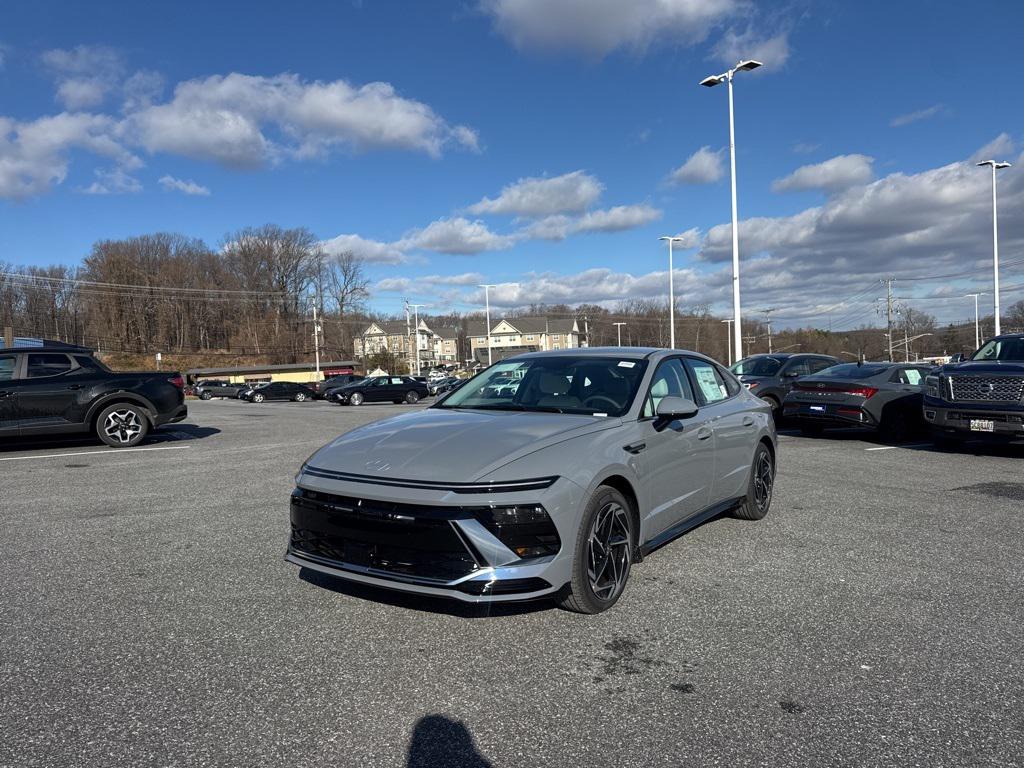 2026 Hyundai Sonata SEL's photo