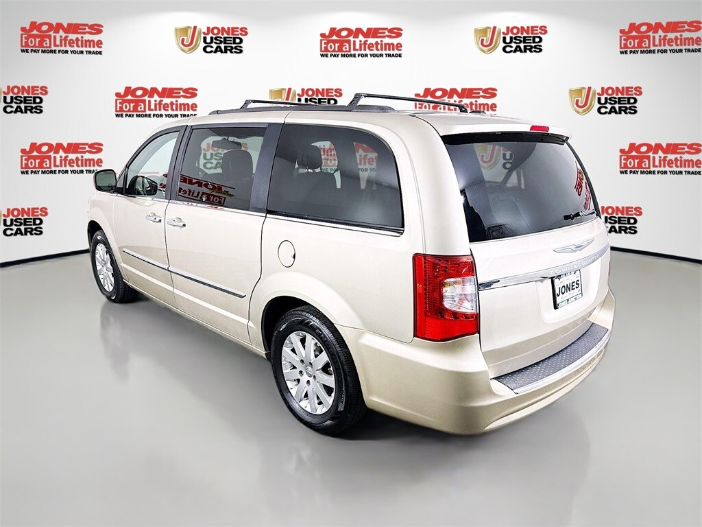 Used 2016 Chrysler Town & Country Touring Van LWB Passenger Van