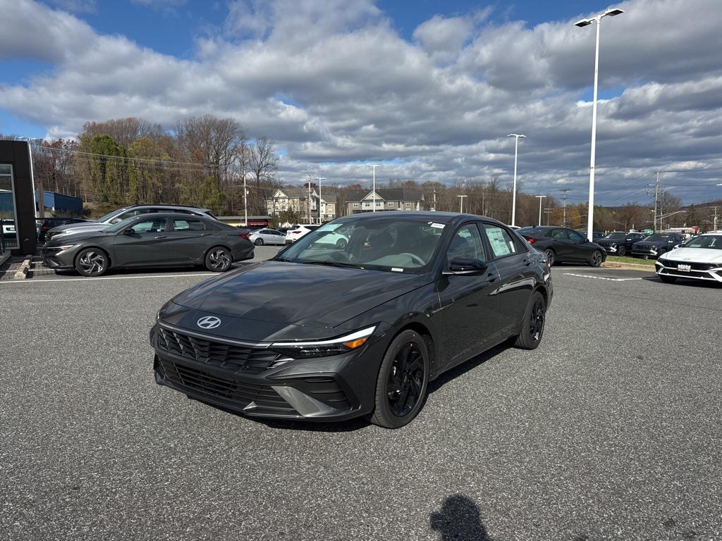 2026 Hyundai Elantra SEL's photo