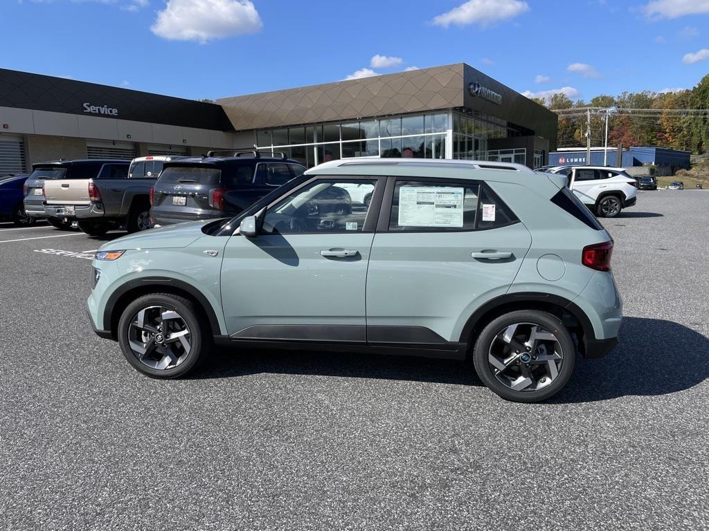 New 2026 Hyundai Venue SEL SUV