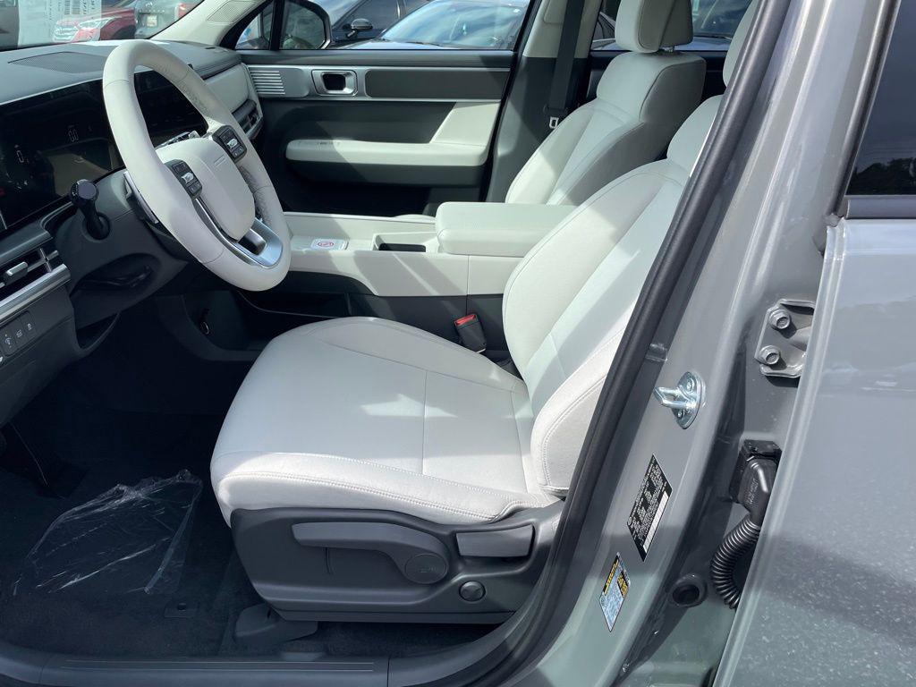 2026 Hyundai Santa Fe SE - Photo 9
