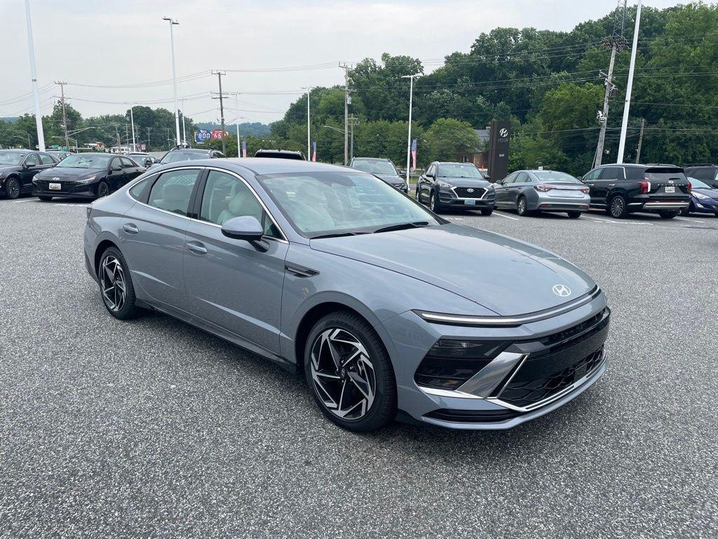 New 2026 Hyundai Sonata SEL Sport Sedan