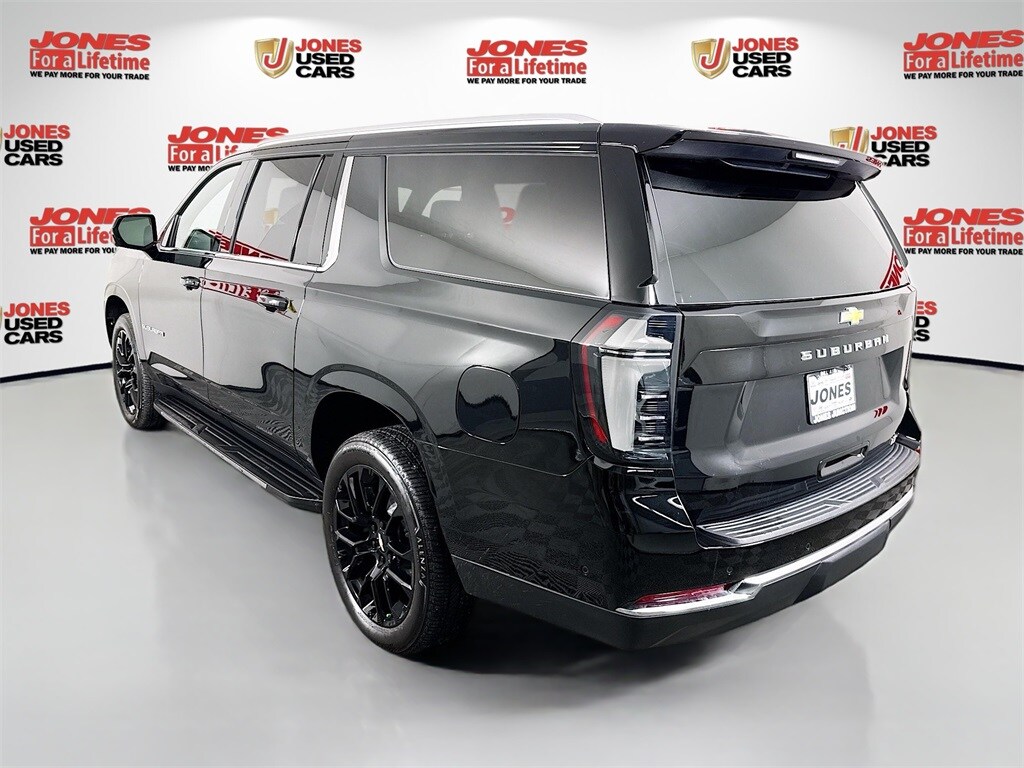 Used 2025 Chevrolet Suburban LT SUV