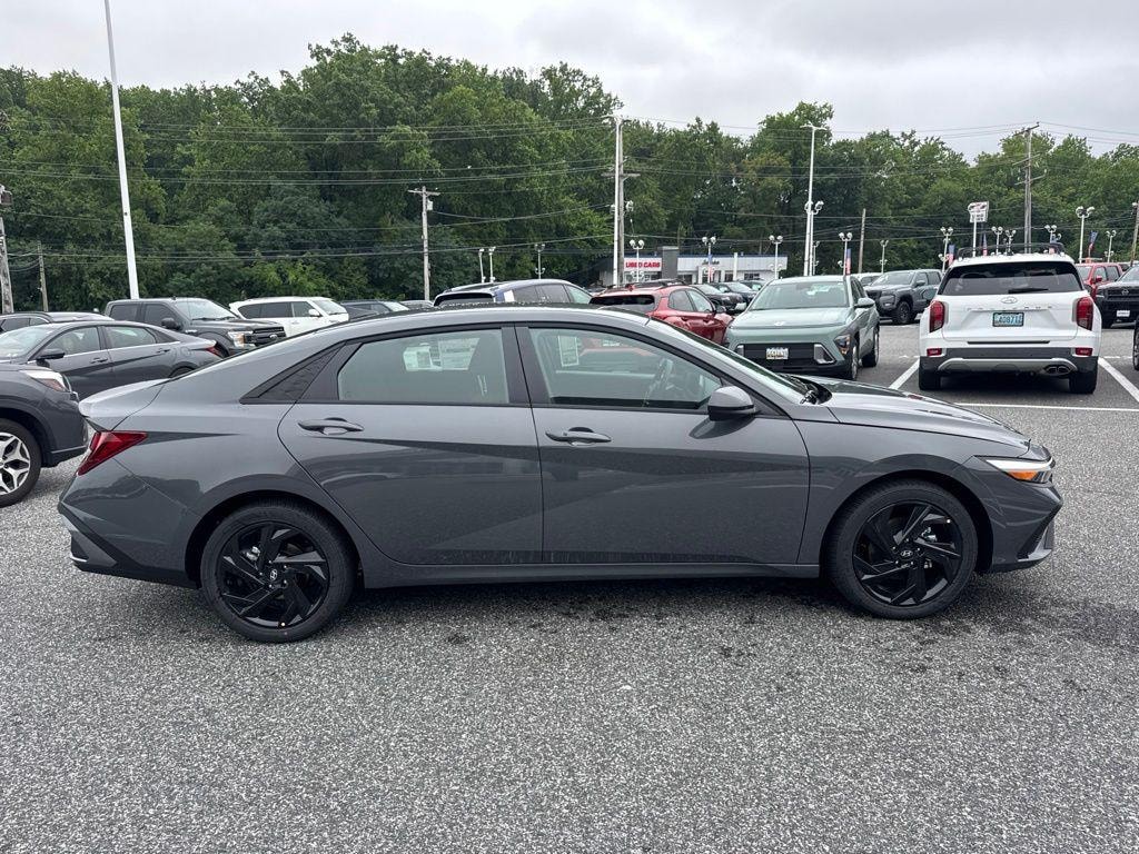 New 2026 Hyundai Elantra SEL Sport Sedan