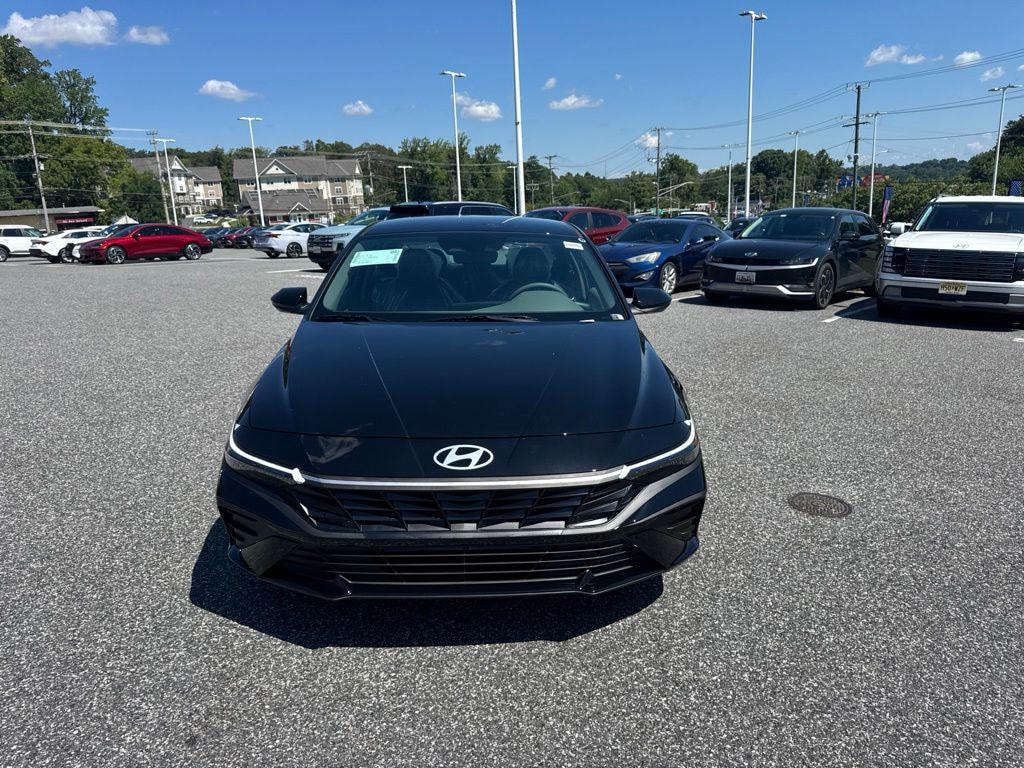 New 2026 Hyundai Elantra SE Sedan