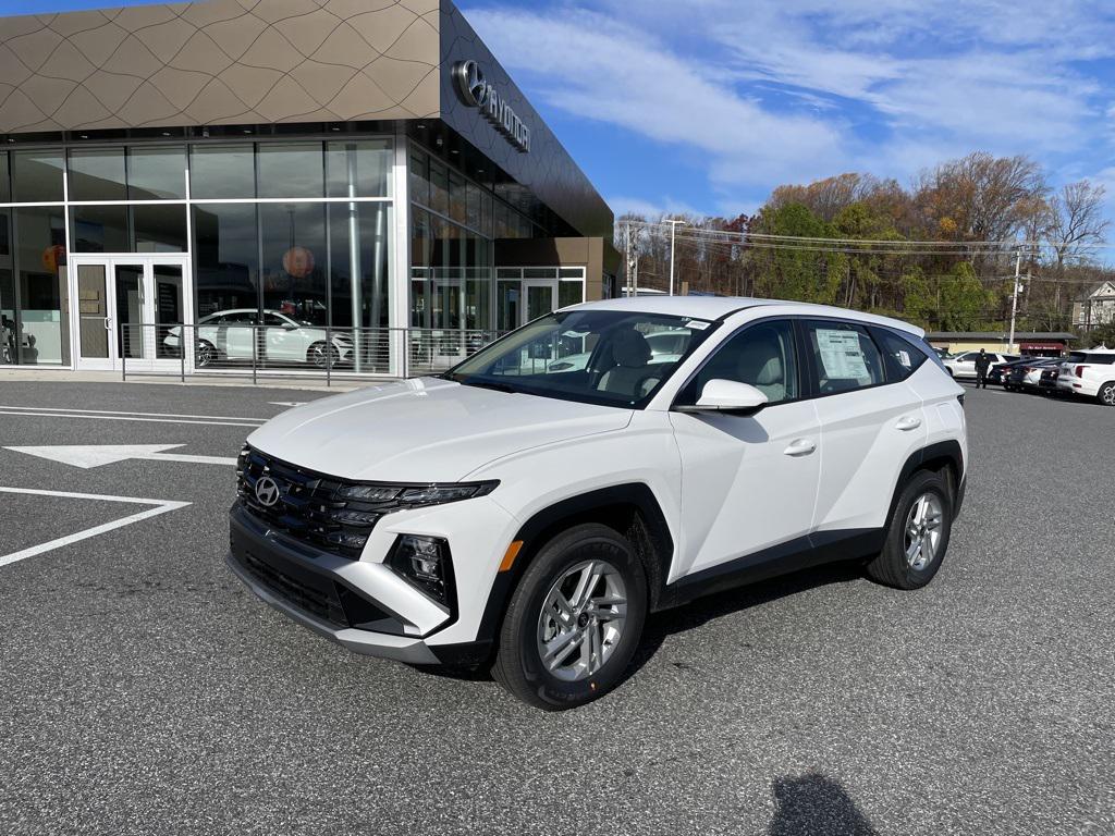 2026 Hyundai Tucson SE's photo