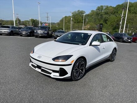 2025 Hyundai IONIQ 6 SEL Sedan