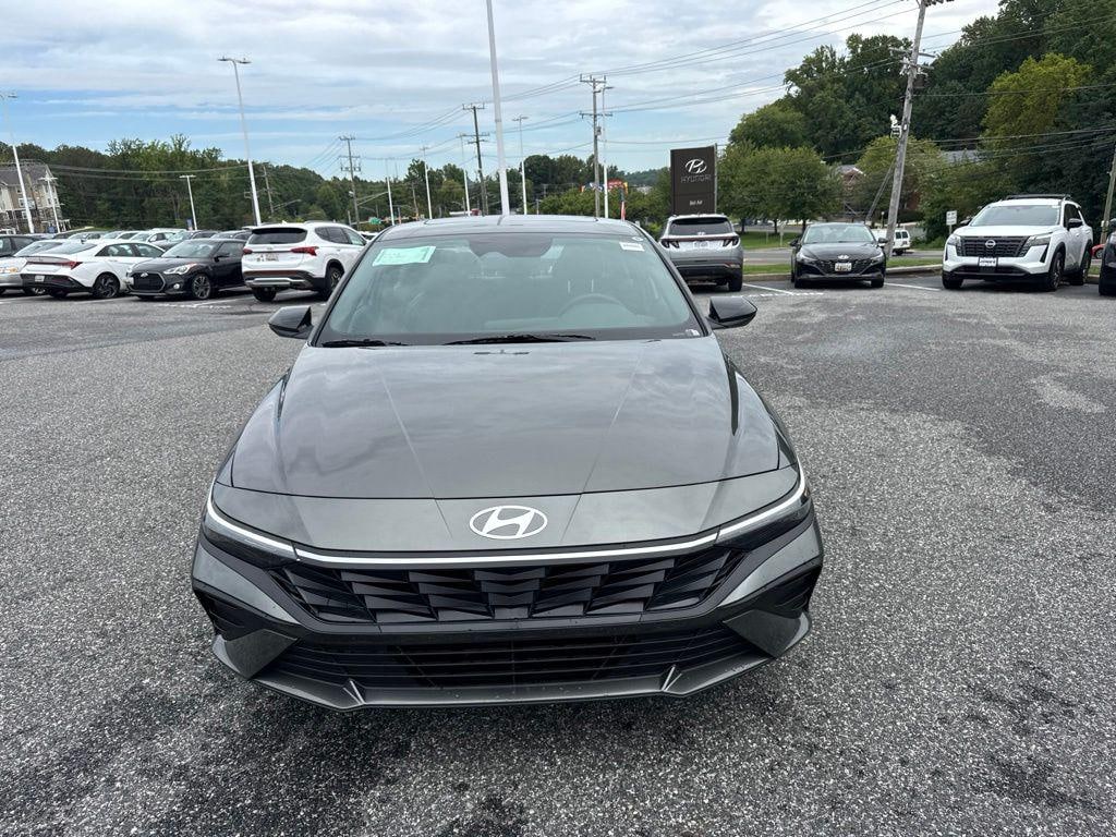 New 2026 Hyundai Elantra SEL Sport Sedan