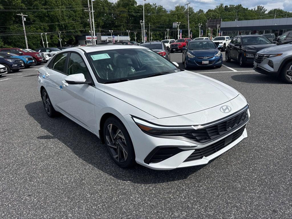 New 2026 Hyundai Elantra Limited Sedan