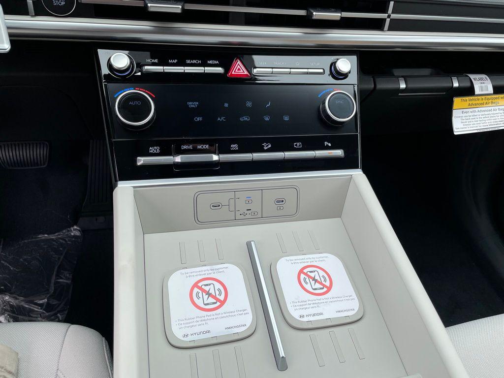 2026 Hyundai Santa Fe SE - Photo 13