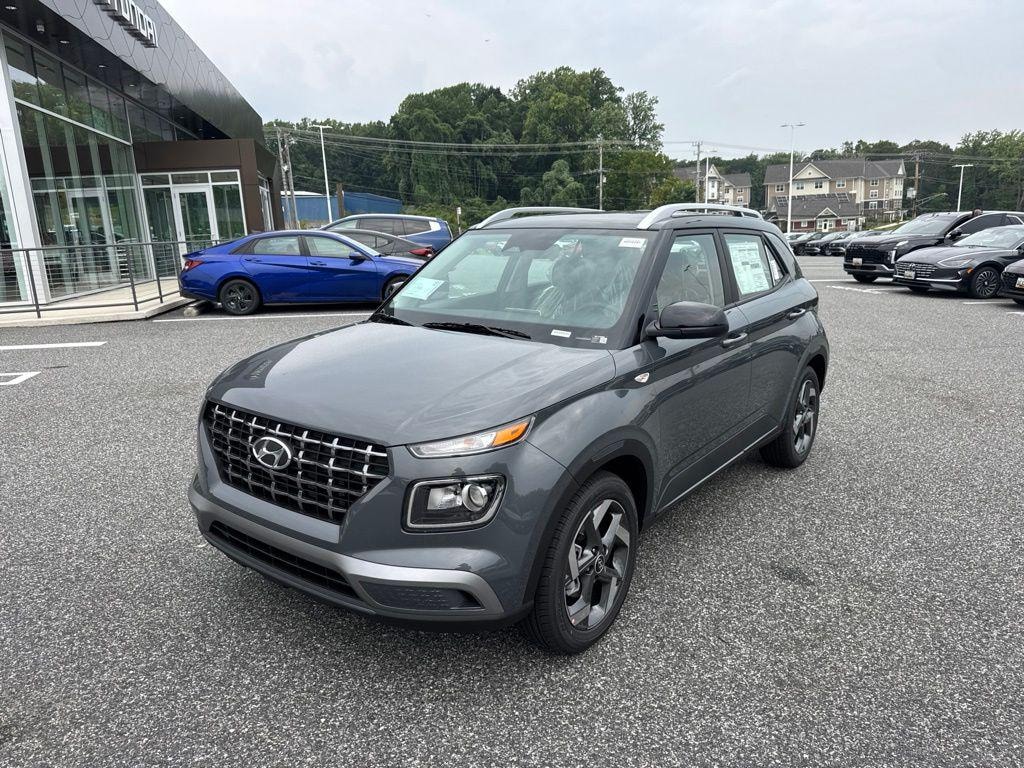 New 2026 Hyundai Venue SEL w/Two-Tone Roof SUV