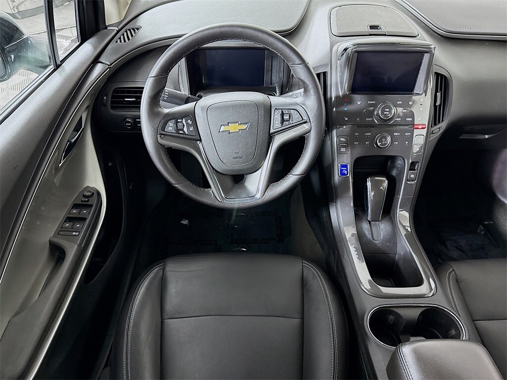 2014 Chevrolet Volt Base photo 2