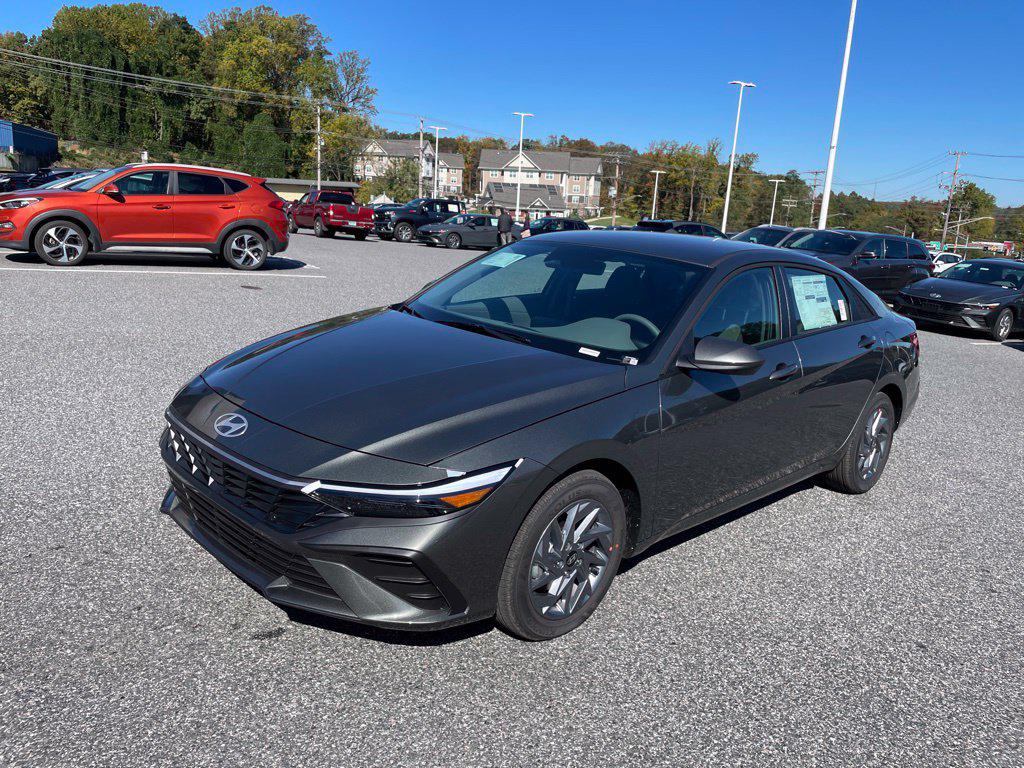 New 2026 Hyundai Elantra Hybrid Blue Sedan