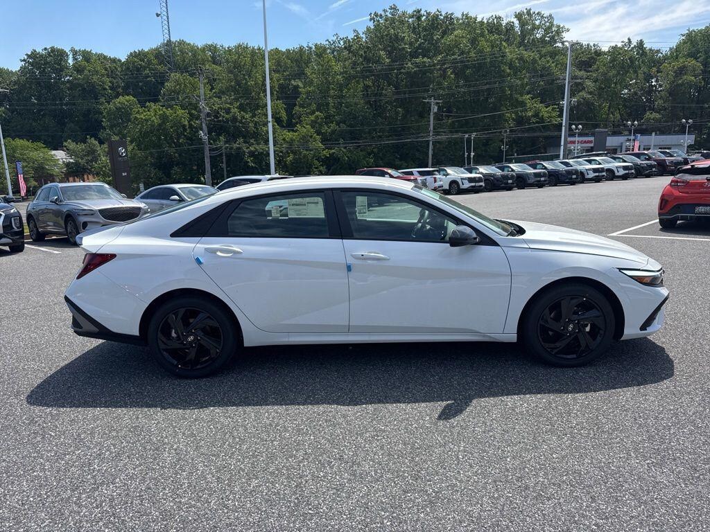 New 2026 Hyundai Elantra SEL Sport Sedan