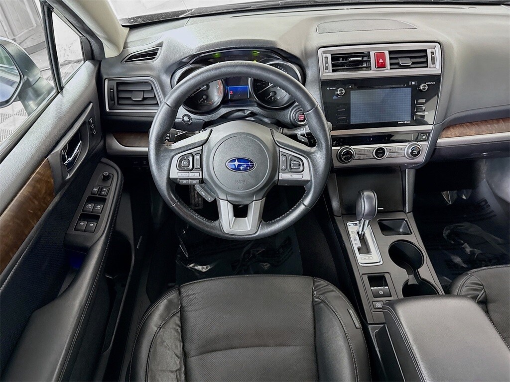 Used 2015 Subaru Outback 2.5i Limited w/Moonroof/KeylessAccess/Nav/EyeSight SUV