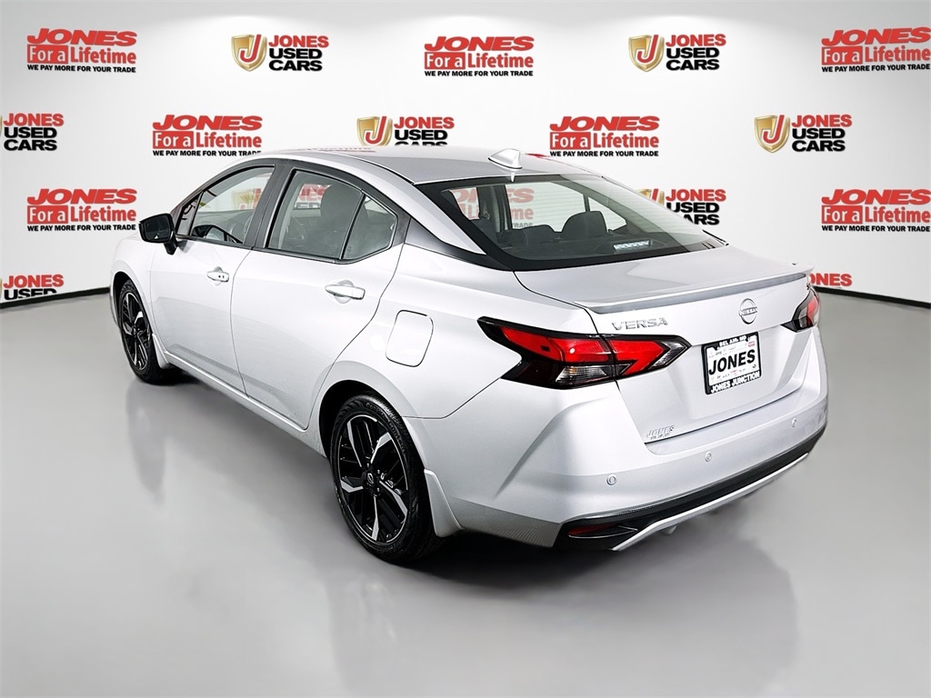 Certified 2025 Nissan Versa 1.6 SR Sedan
