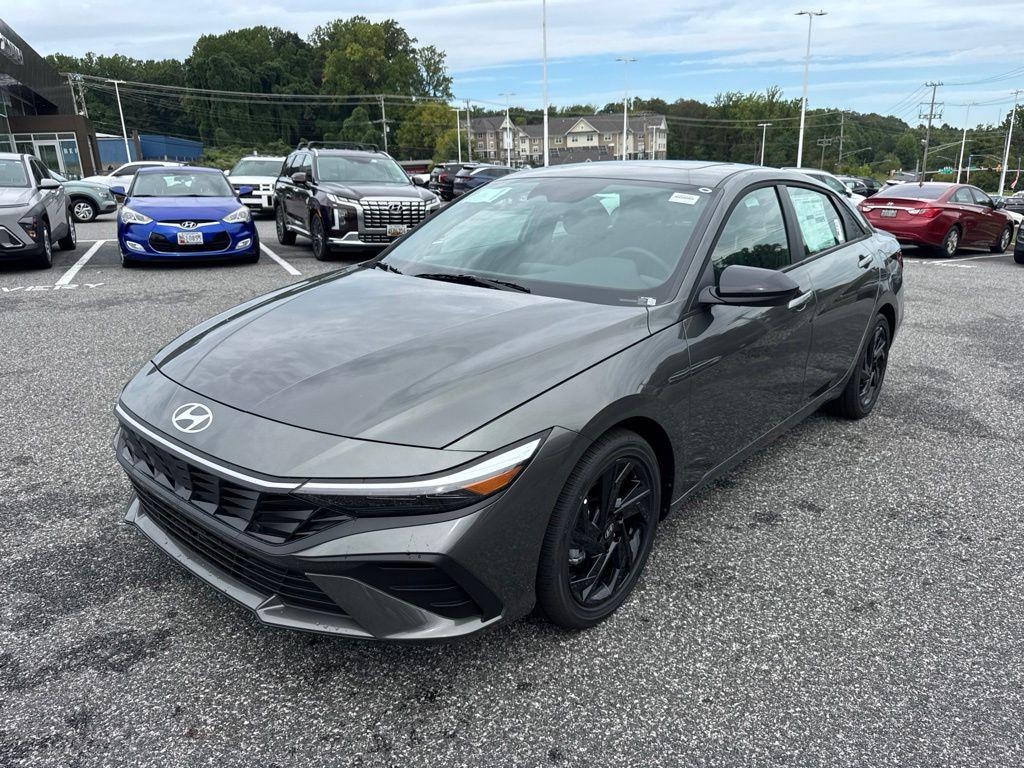 New 2026 Hyundai Elantra SEL Sport Sedan