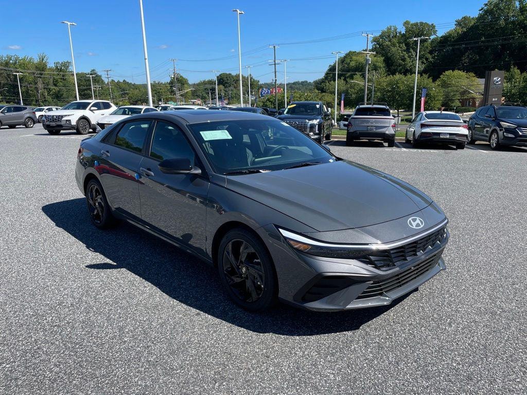 New 2026 Hyundai Elantra SEL Sport Plus Sedan