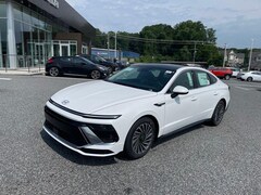 2026 Hyundai Sonata Hybrid SEL Sedan