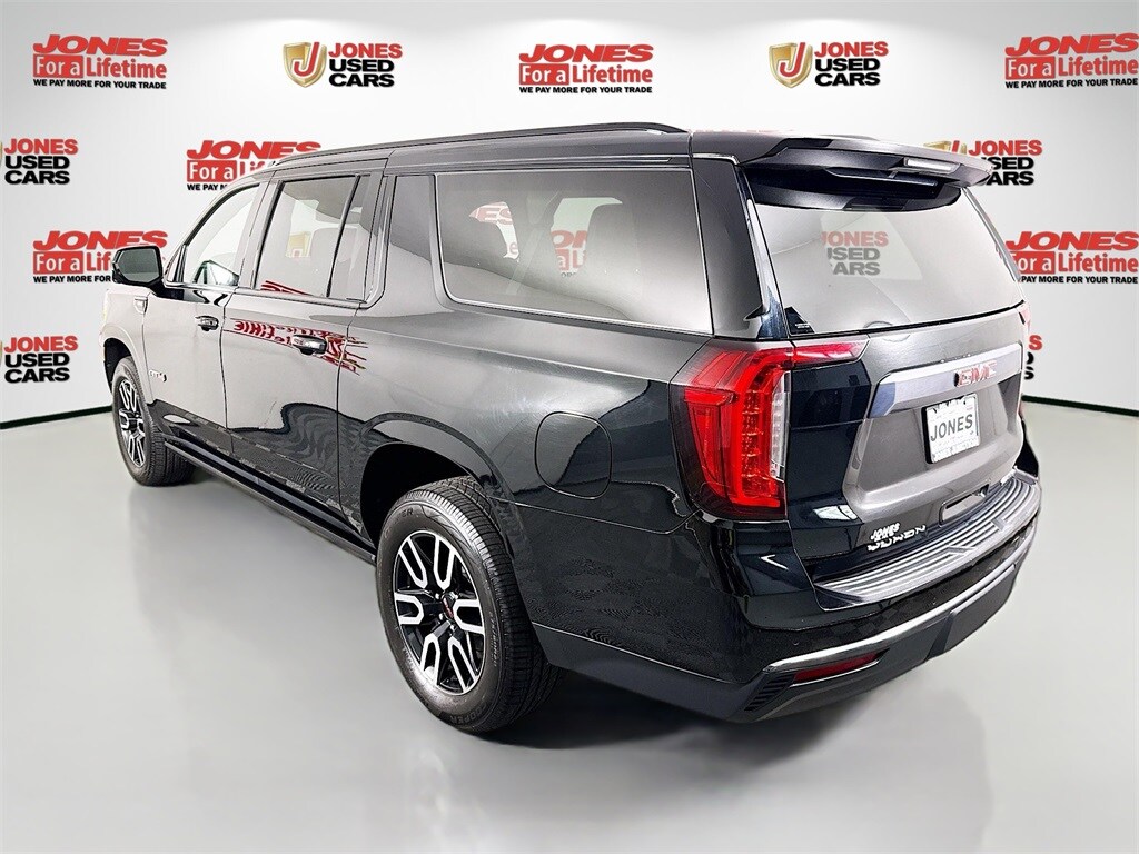 2023 Gmc Yukon XL AT4 photo 2