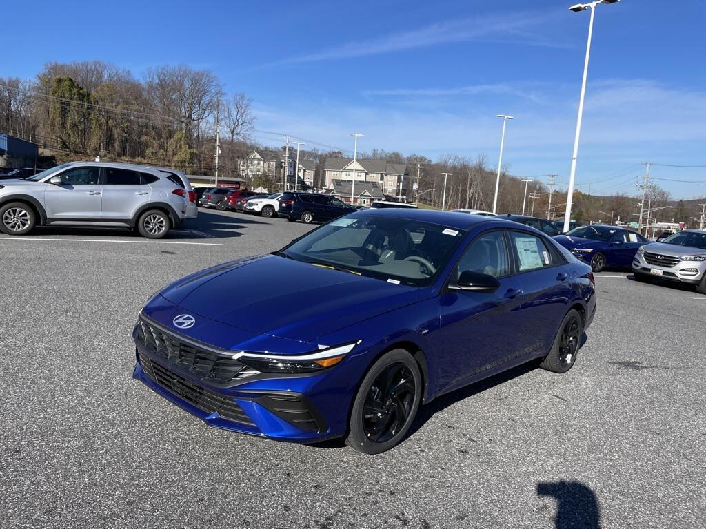 New 2026 Hyundai Elantra SEL Sport Sedan