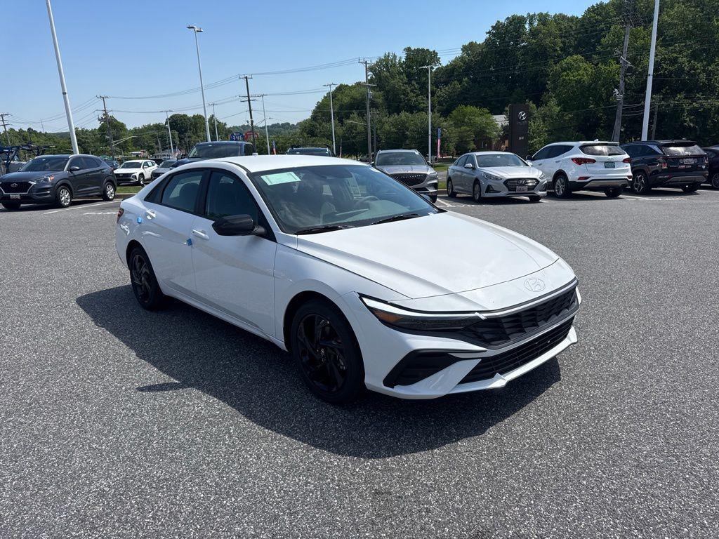 New 2026 Hyundai Elantra SEL Sport Sedan