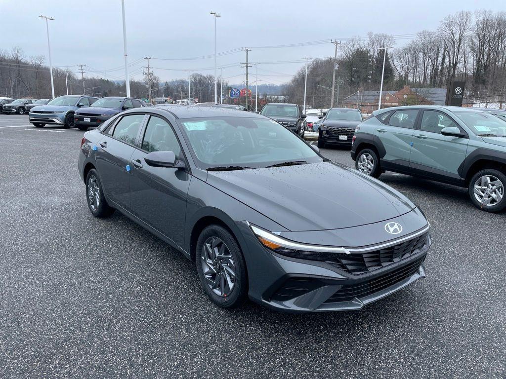New 2026 Hyundai Elantra Hybrid Blue Sedan