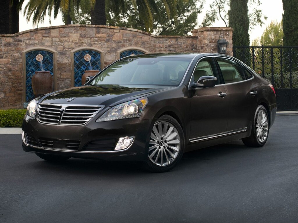 Used 2014 Hyundai Equus Signature Sedan