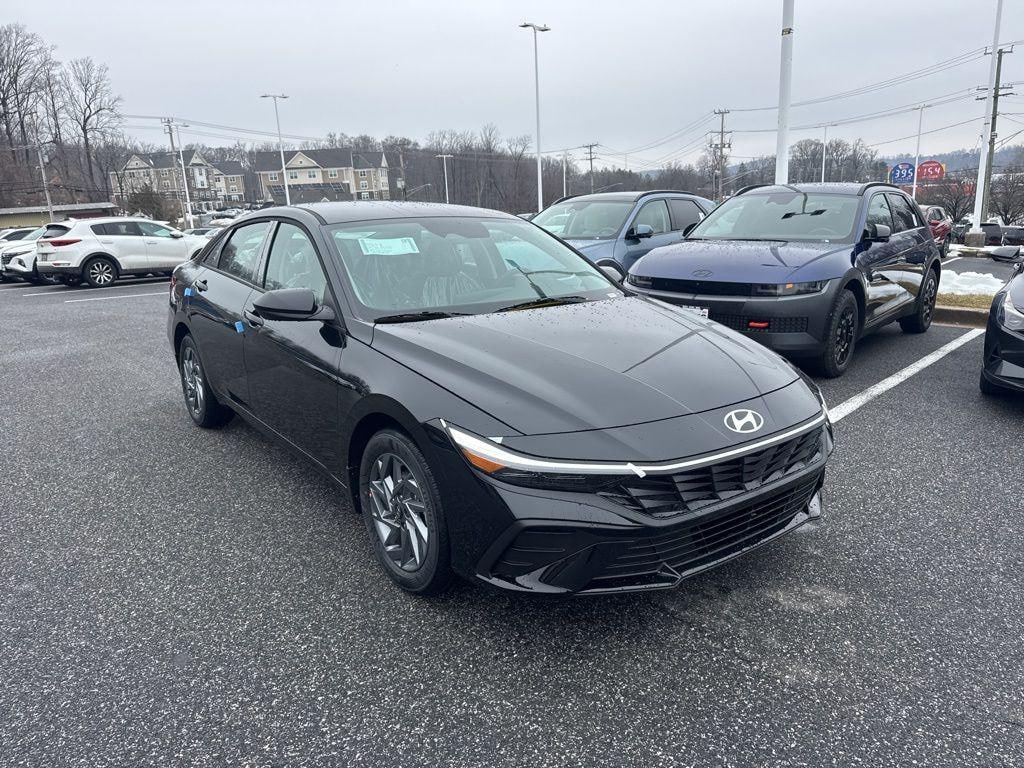 New 2026 Hyundai Elantra Hybrid Blue Sedan