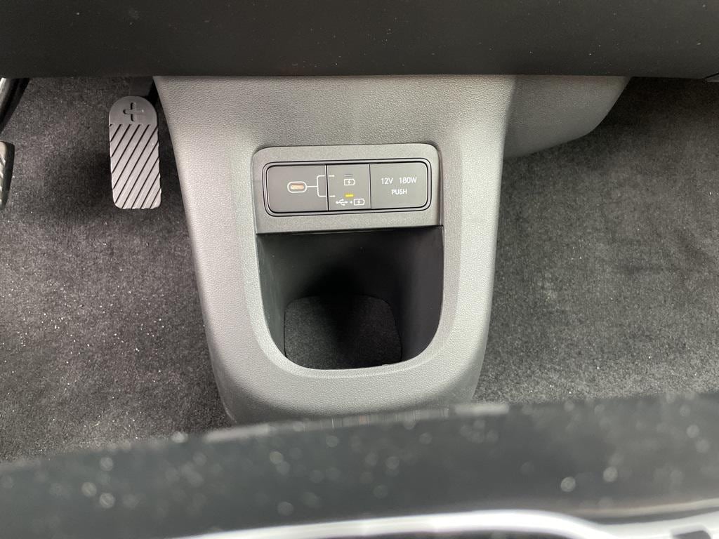 2025 Hyundai IONIQ 5 SEL - Photo 14