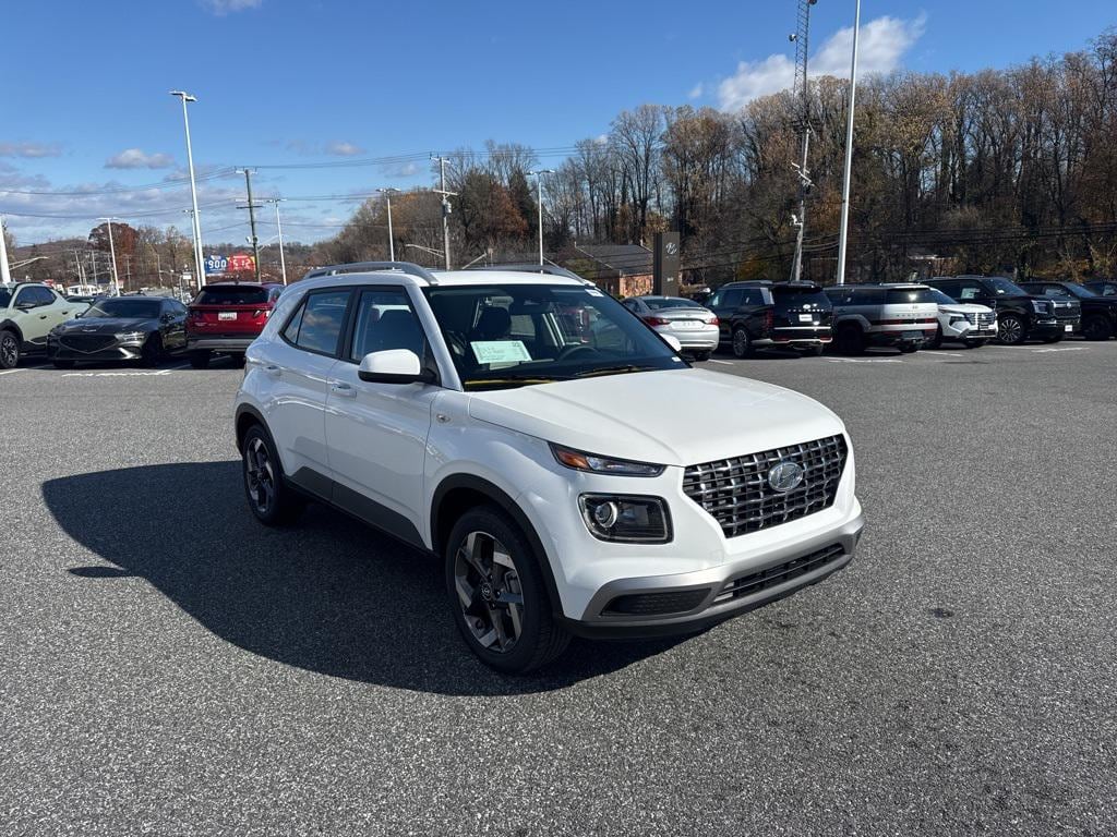 New 2026 Hyundai Venue SEL SUV