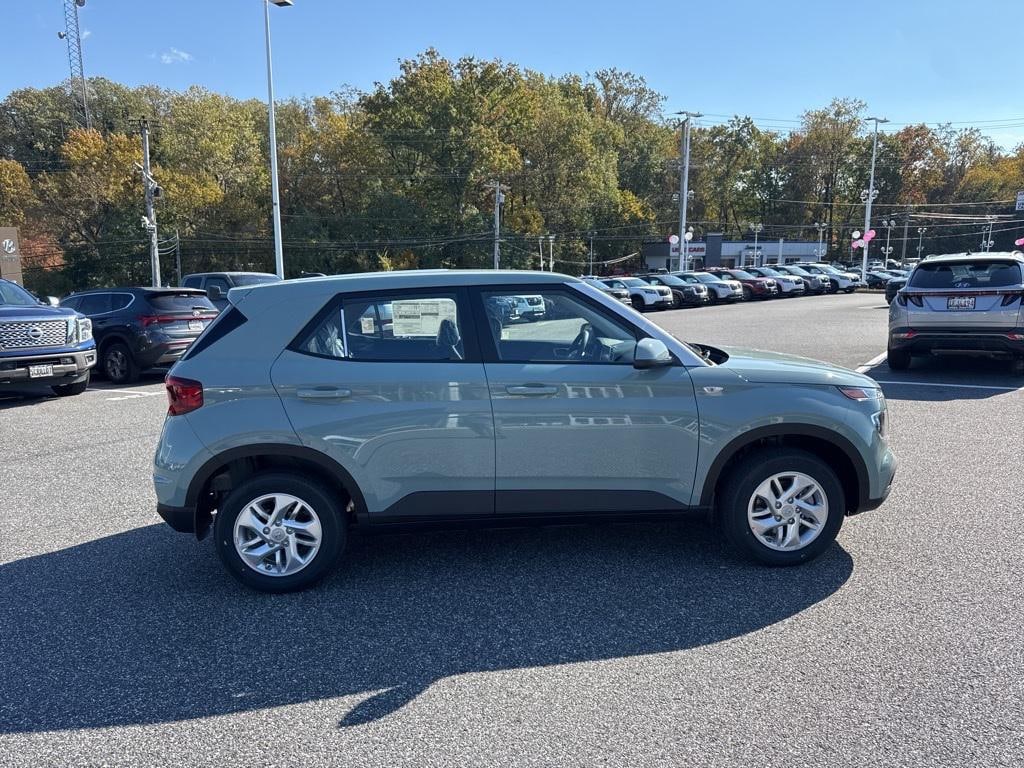 New 2026 Hyundai Venue SE SUV