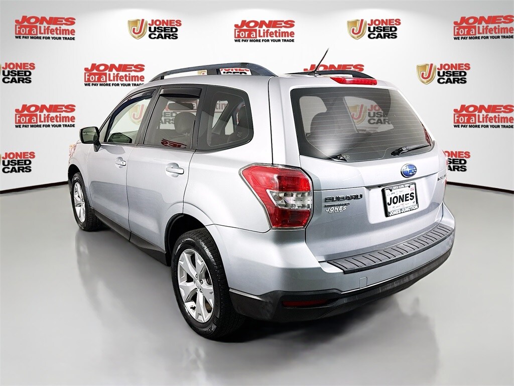 Used 2015 Subaru Forester 2.5i (CVT) SUV